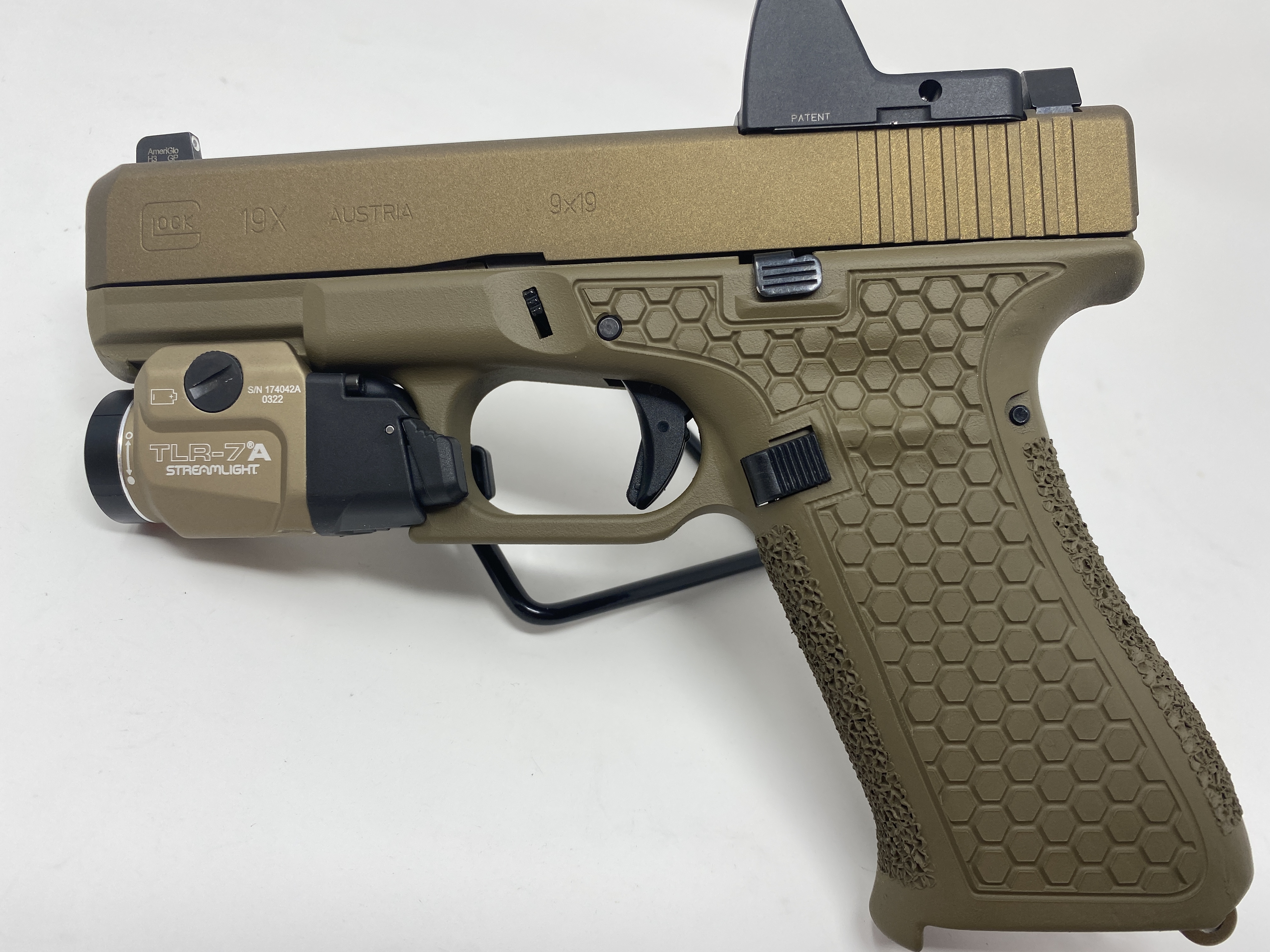 Glock Coating Glock 19x coated in Glock® FDE | Cerakote