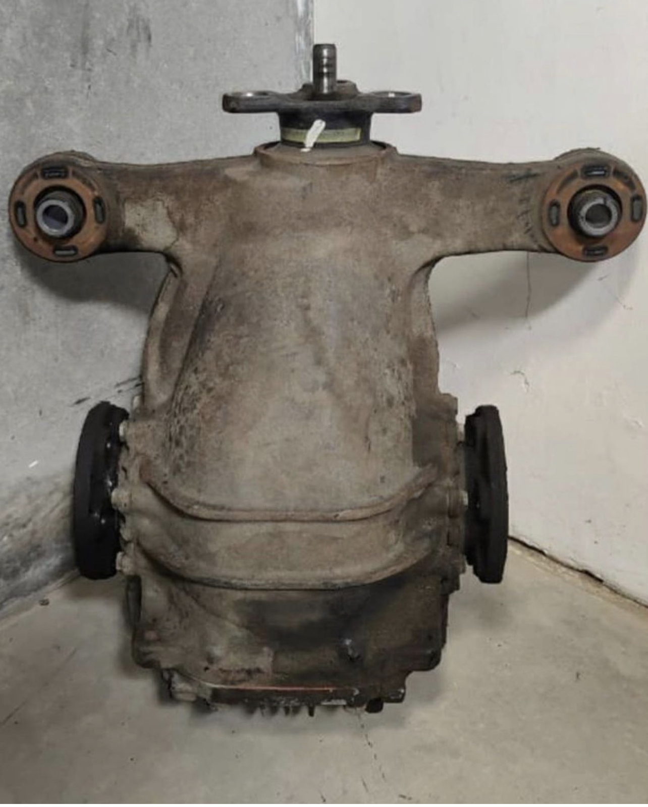 rear differential finished with a Sniper Grey and Gun Metal Grey Finish ...