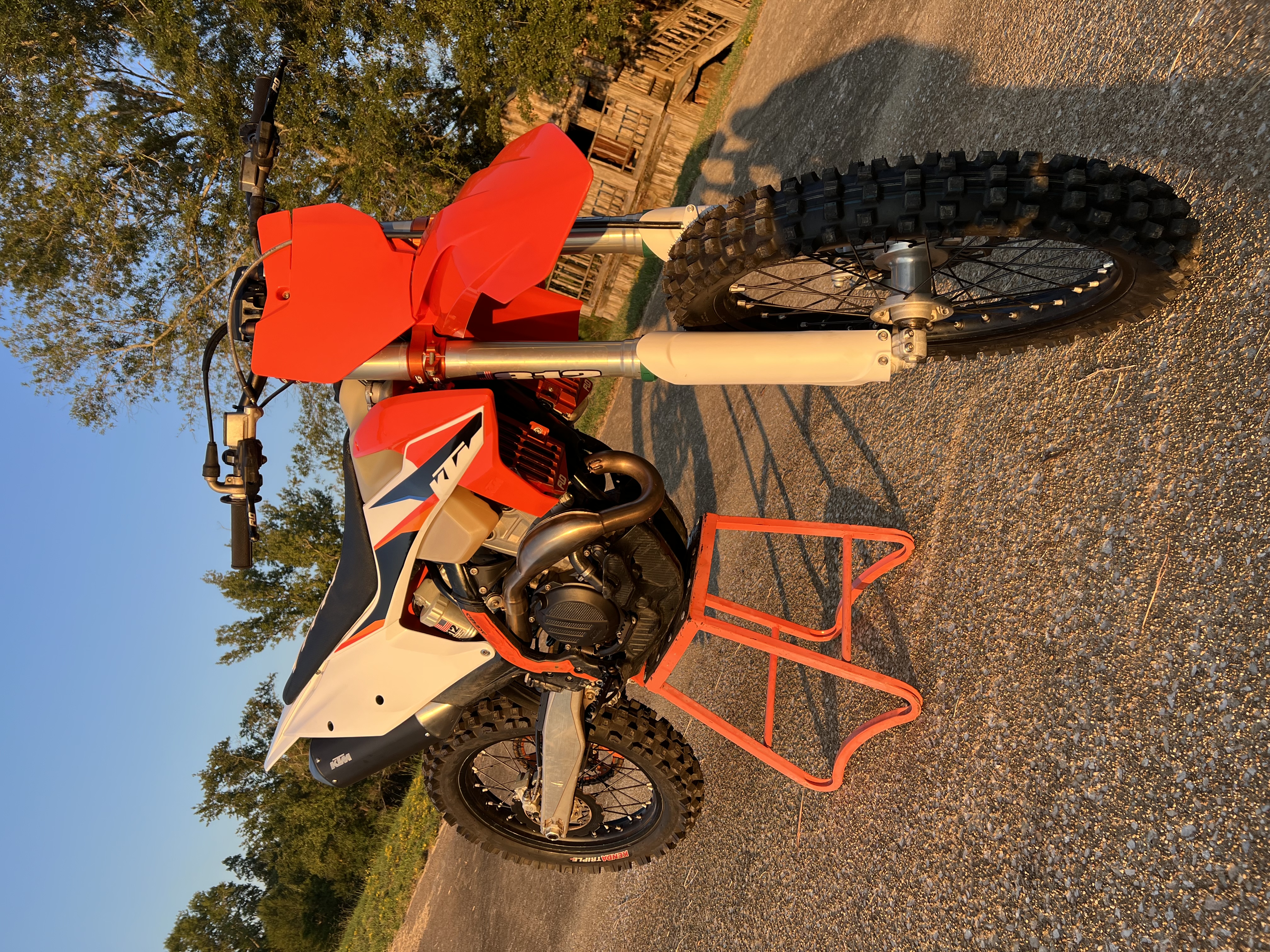Ktm parts dressed up in graphite black | Cerakote
