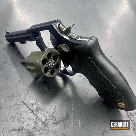 Powder Coating: BLACKOUT E-100,S.H.O.T,Revolver,MAGPUL® O.D. GREEN H-232