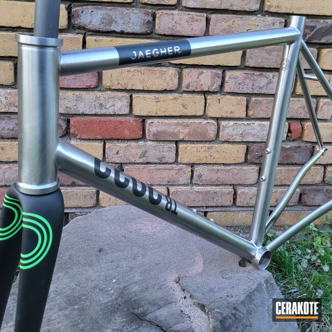 Cerakoted: Graphite Black H-146,Bicycle,PARAKEET GREEN H-331