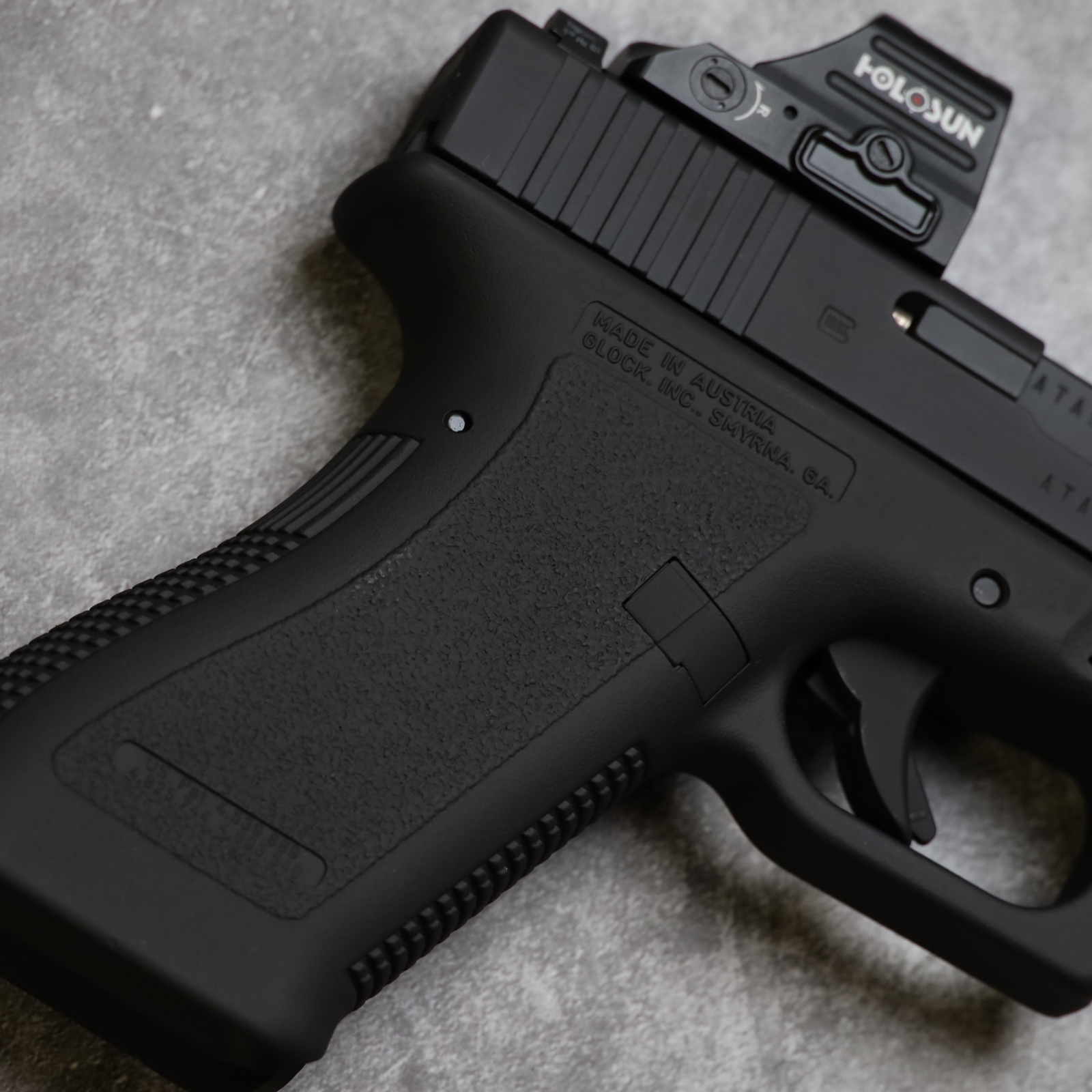 Glock Coating Glock 17 Gen 5 coated with Armor Black | Cerakote