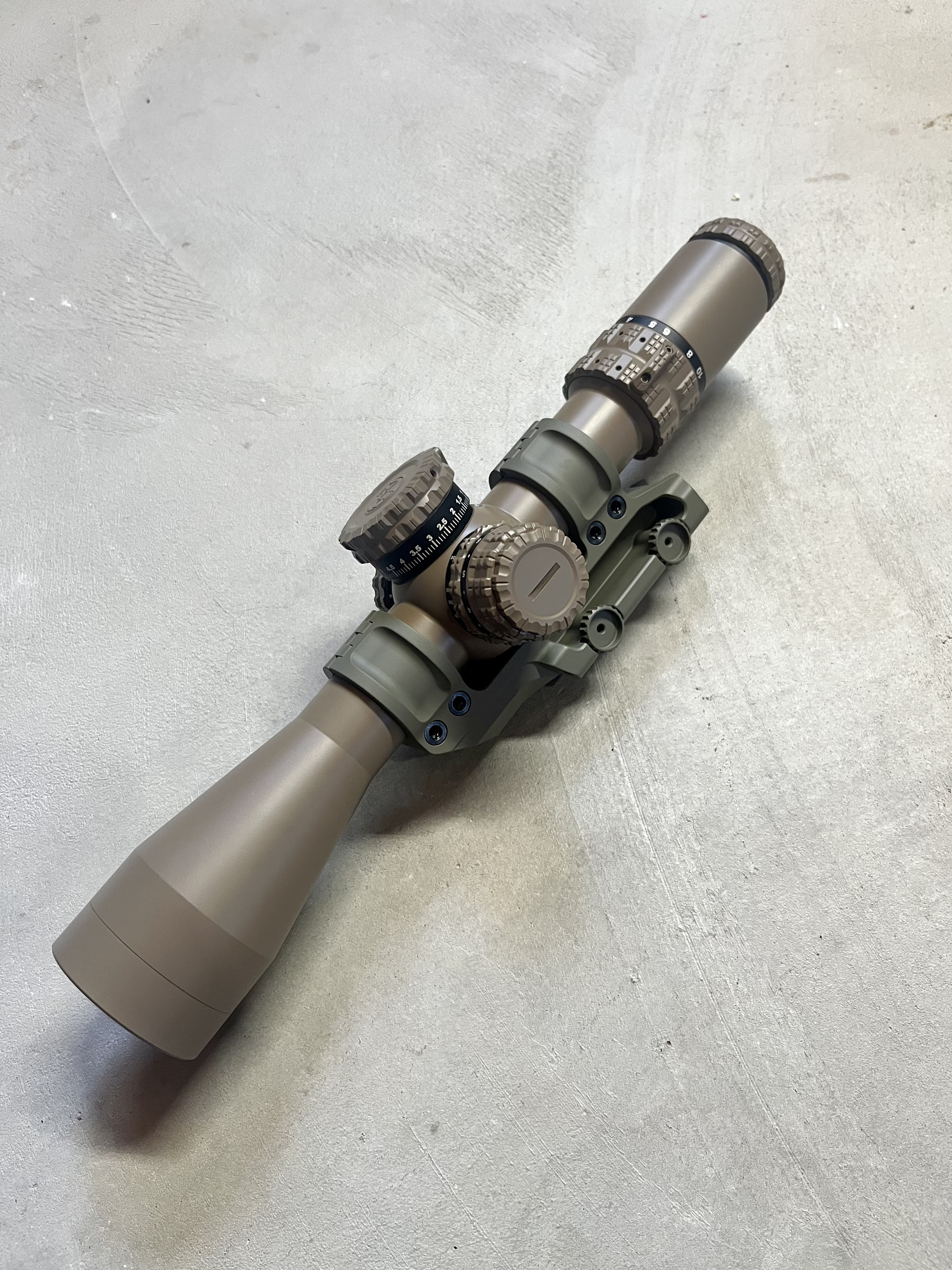 Valor Riflewerks Scalarworks Mount in a Magpul® Foliage Green and Magpul® FDE Finish ...