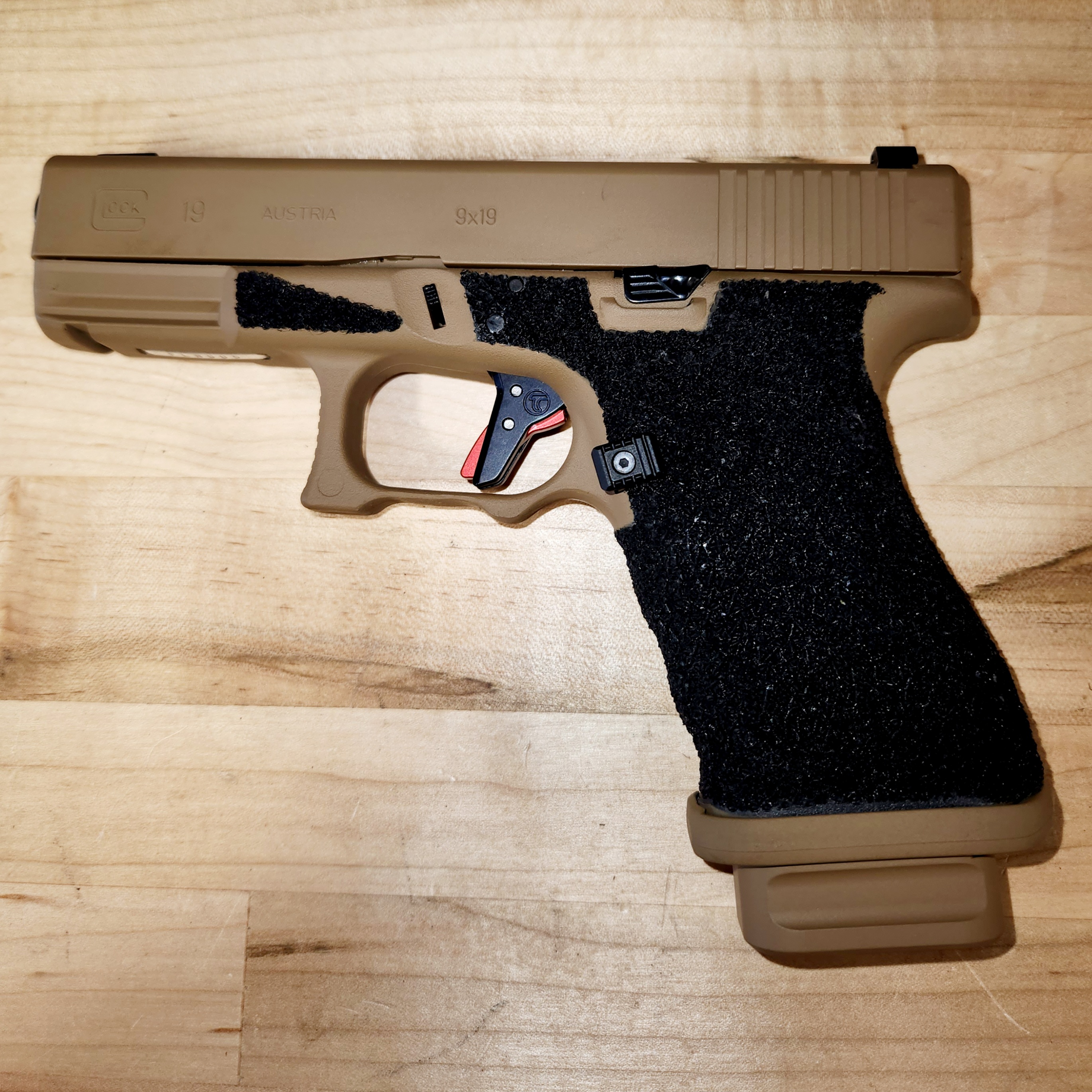 Glock Coating Glock 19 coated in a Troy® Coyote Tan Finish | Cerakote