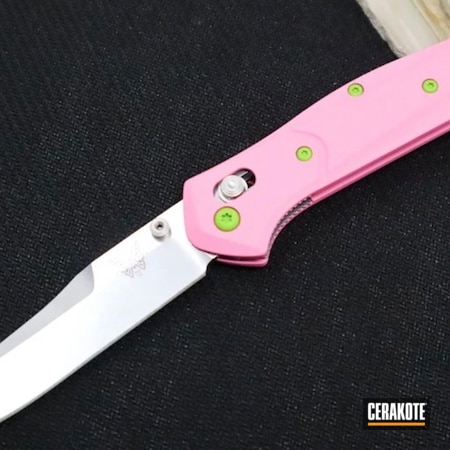 Powder Coating: Zombie Green H-168,PINK SHERBET H-328,Scales,Benchmade,Osborne