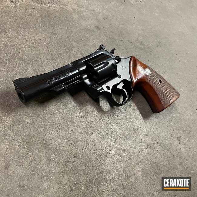 Cerakoted: S.H.O.T,Gloss Black H-109,Revolver,Colt