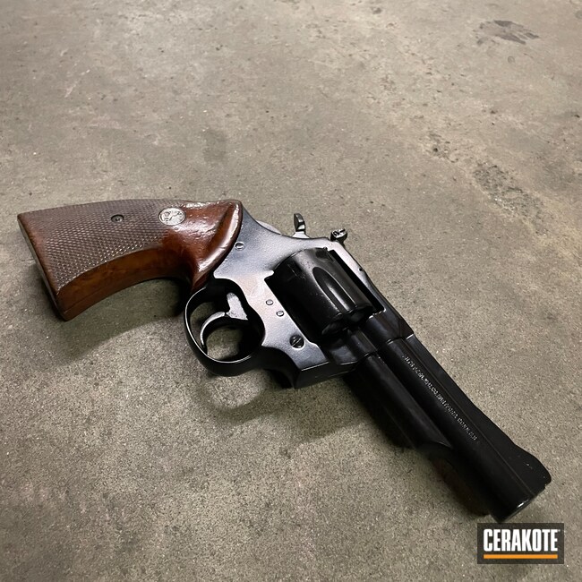 Cerakoted: S.H.O.T,Gloss Black H-109,Revolver,Colt