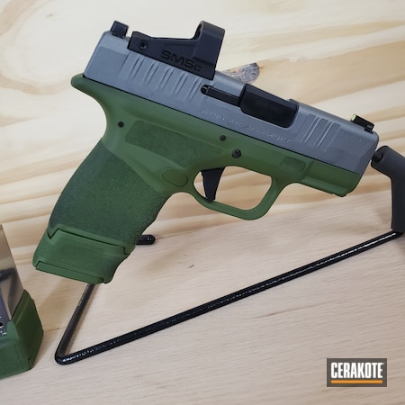 Powder Coating: S.H.O.T,9mm,MULTICAM® BRIGHT GREEN H-343,Springfield Armory Hellcat,Tactical Grey H-227