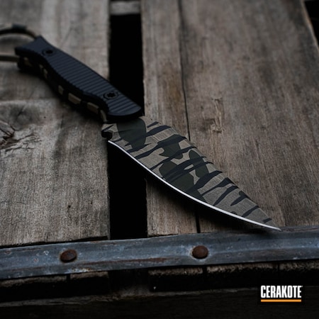 Powder Coating: Mil Spec O.D. Green H-240,Bottomland,Hunting Knife,neck knife,Fixed-Blade Knife,Armor Black H-190,Fixed Blade,MCMILLAN® TAN H-203,Mossy Oak Bottomland