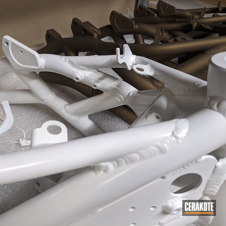 Powder Coating: Stormtrooper White H-297,Chassis,Burnt Bronze H-148,Motorcycle Frame