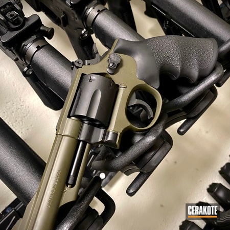 Powder Coating: Graphite Black H-146,Smith & Wesson,S.H.O.T,Revolver,MAGPUL® O.D. GREEN H-232,Military,Restoration,Magpul OD Green