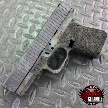 Powder Coating: Graphite Black H-146,Glock,Handguns,MAGPUL® FOLIAGE GREEN H-231,Patriot Brown H-226