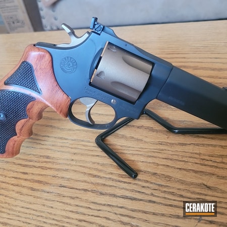 Powder Coating: S.H.O.T,Revolver,Burnt Bronze C-148,44 Magnum,CERAKOTE GLACIER BLACK C-7600