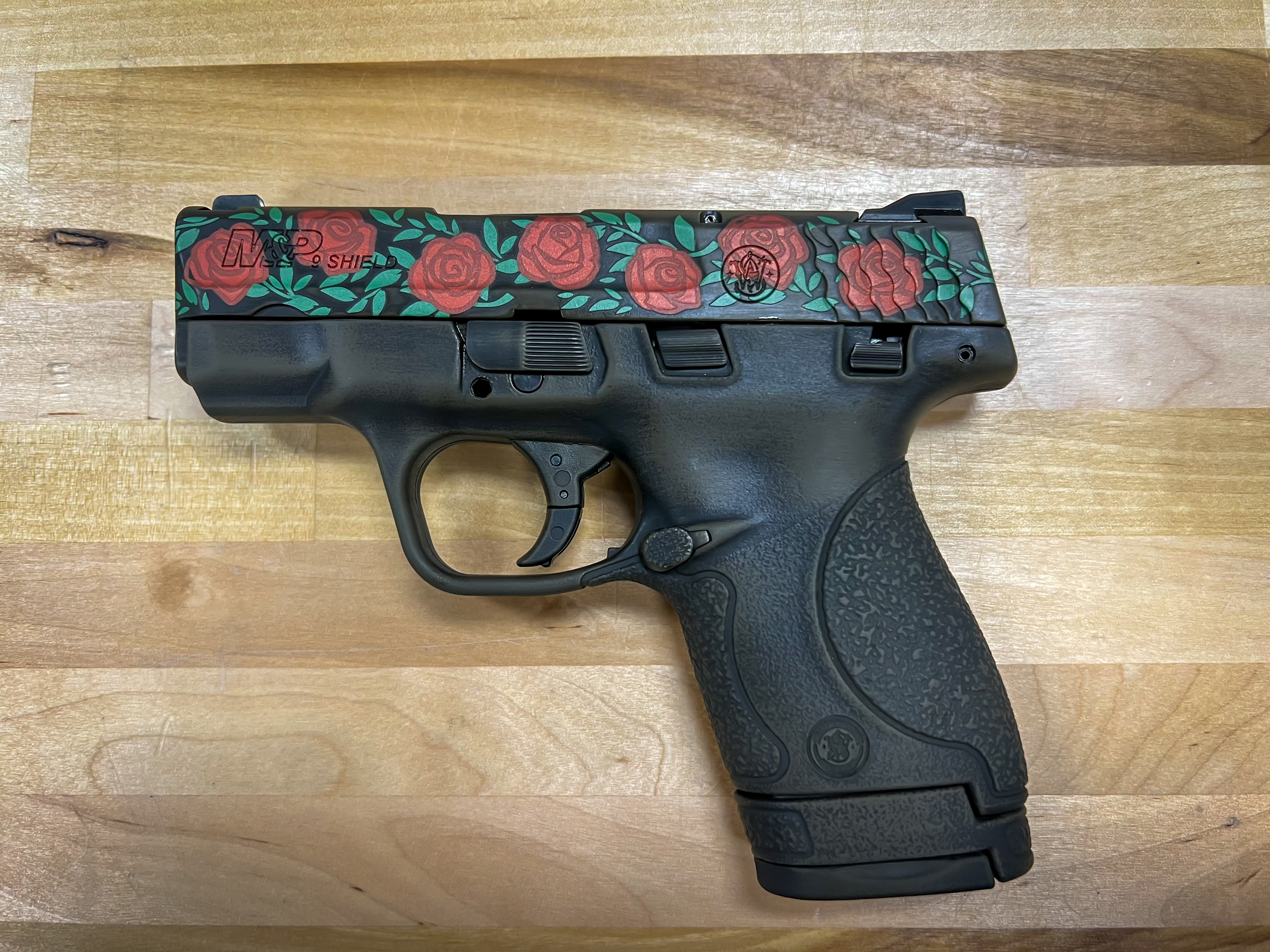 Custom Rose and Vine themed Smith & Wesson M&P Pistol | Cerakote
