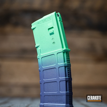 Powder Coating: Color Fade,CRUSHED ORCHID H-314,MagPul,AR Magazine,Two-Color Fade,Island Green H-353,Magazine,AR15 Magazine,Fade