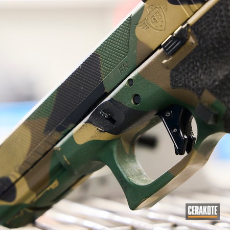 Powder Coating: Glock,Pistol,Electric Yellow H-166,Custom Camo,Gen II Solid Leaf Green HIR-253,Coyote Tan H-235