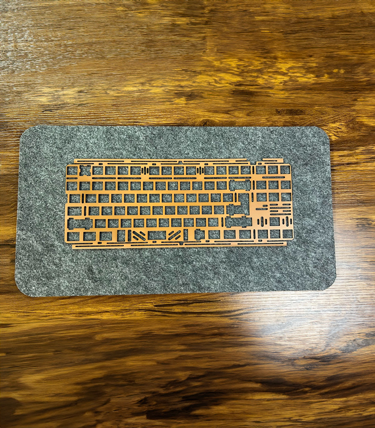 F2-84 Copper Plate - Custom Mechanical Keyboard finished with Mc-157 ...