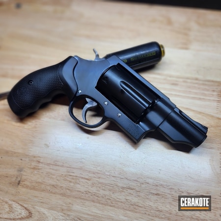 Powder Coating: Graphite Black H-146,45lc,Smith & Wesson Governor,.410