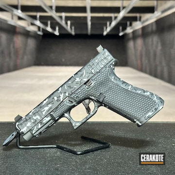 Hidden White, Armor Black And Sniper Grey Urban Camo Glock 17