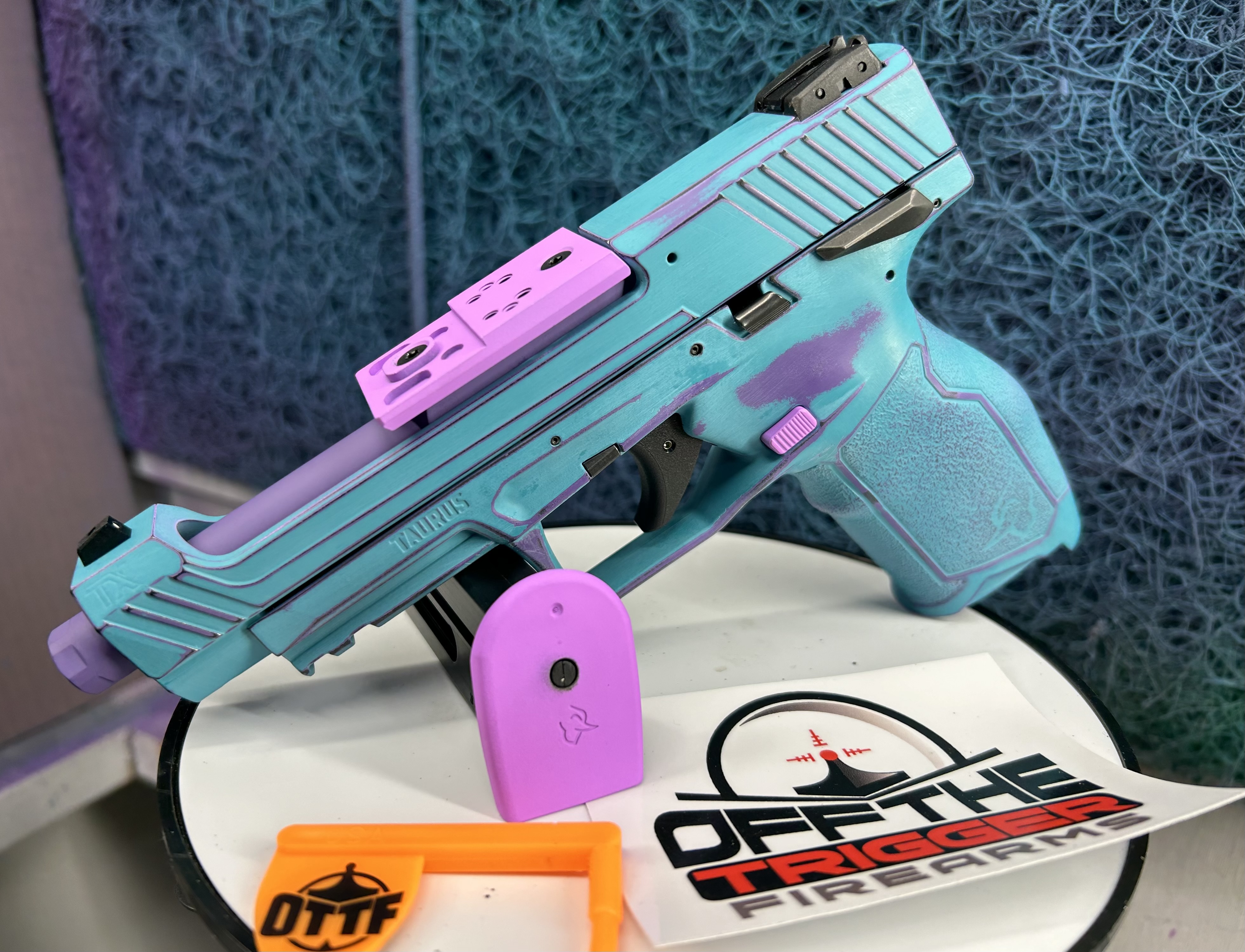 Girlie Racer | Cerakote