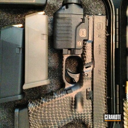 Powder Coating: Graphite Black H-146,Shimmer Gold H-153,Handguns