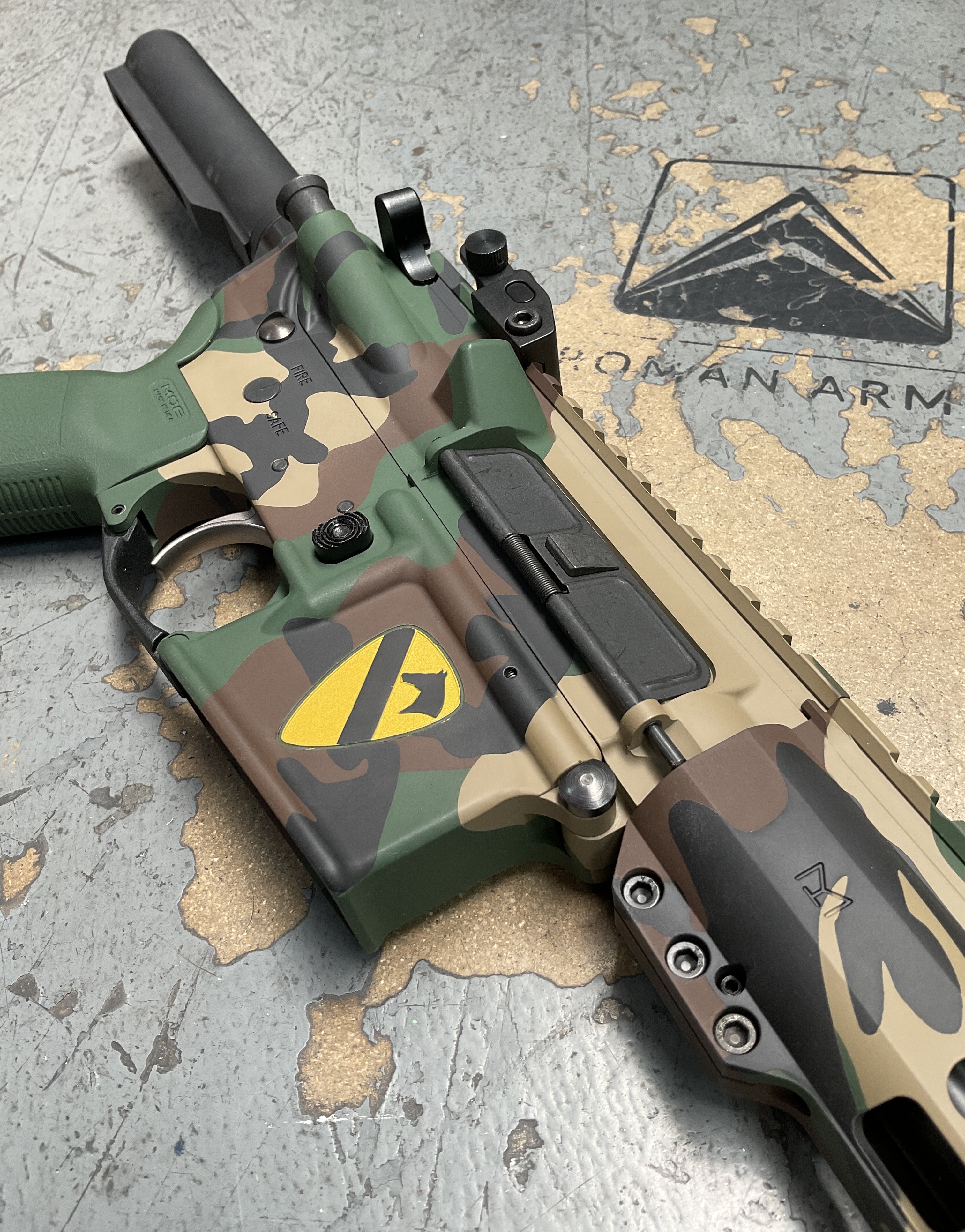 M81 Color Pattern M81 Ar15 coated in Highland Green, Coyote Tan and Graphite Black | Cerakote