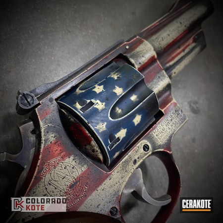 Powder Coating: Hidden White H-242,KEL-TEC® NAVY BLUE H-127,Smith & Wesson,S.H.O.T,Revolver,Custom Handgun,Light Sand H-142,Graphite Black H-146,Crimson H-221,Battleworn Flag,Distressed,Handguns,American Flag,Spatter Pattern,Handgun,Custom Revolver,Distressed American Flag,Distressed Flag