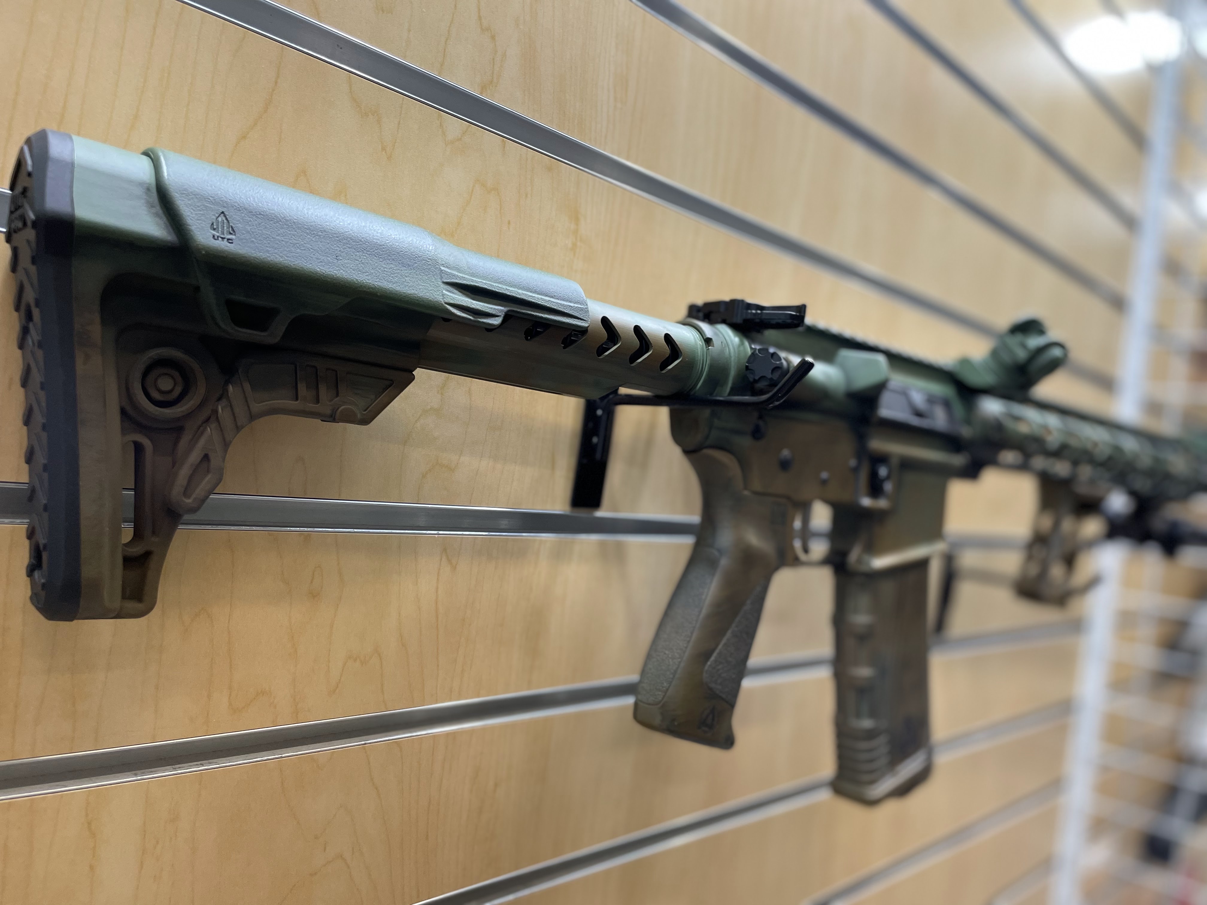 Custom AR15 with custom hanguard | Cerakote