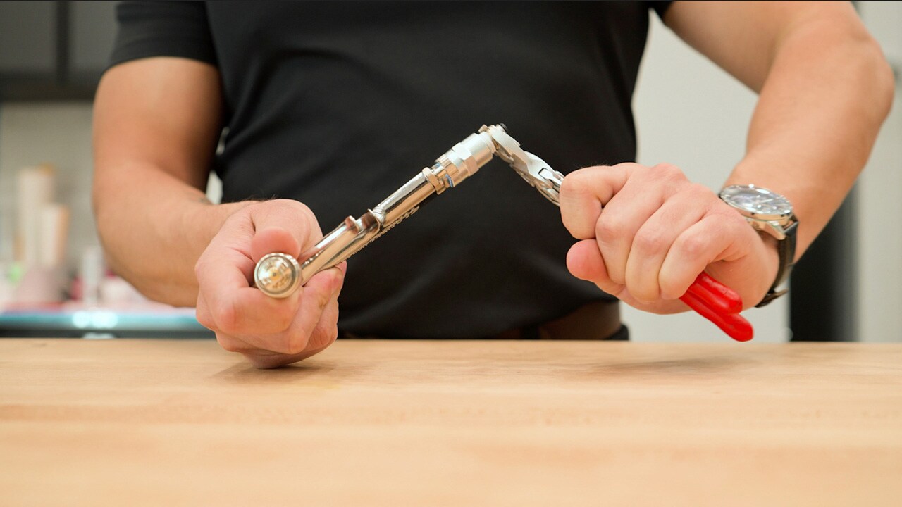 Male Tube Fitting into Coupling