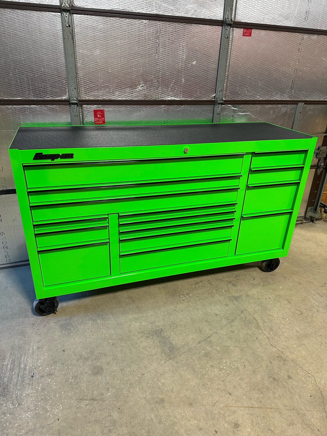 Snap-on Extreme Green (PSS-11481) - Powder Coating Product