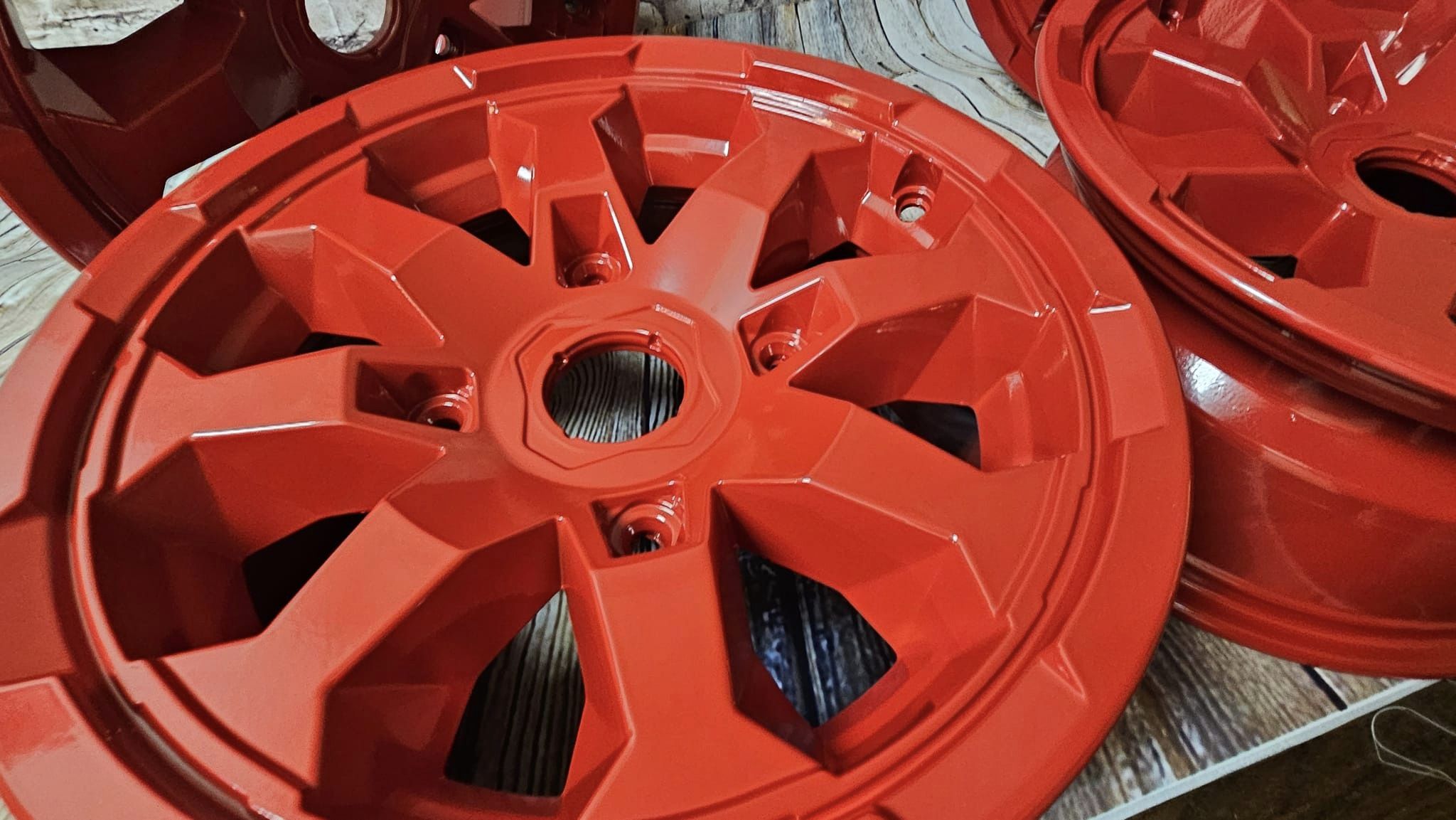 Powder Coat Aluminum Wheels | Prismatic Powders