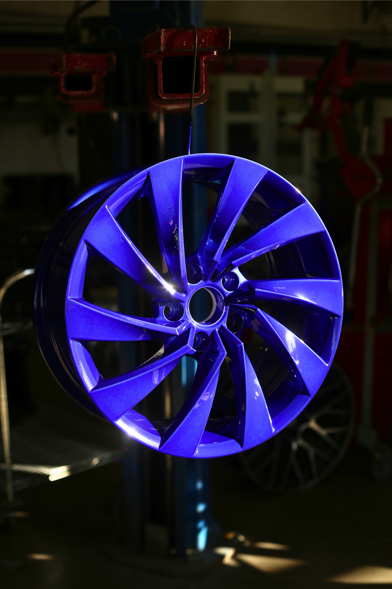 Intense Blue and Alien Silver // Alloy Wheels | Prismatic Powders
