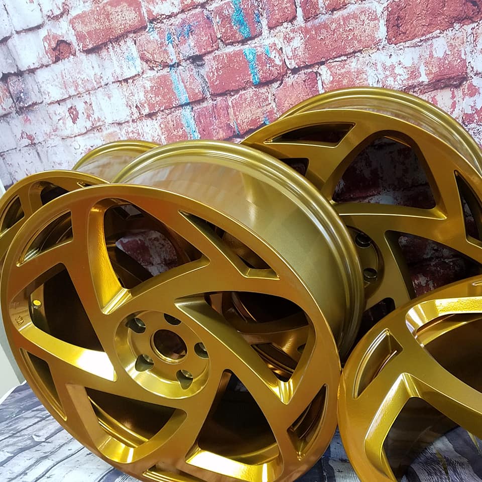 Wheels done in Transparent Gold over Super Chrome | Prismatic Powders