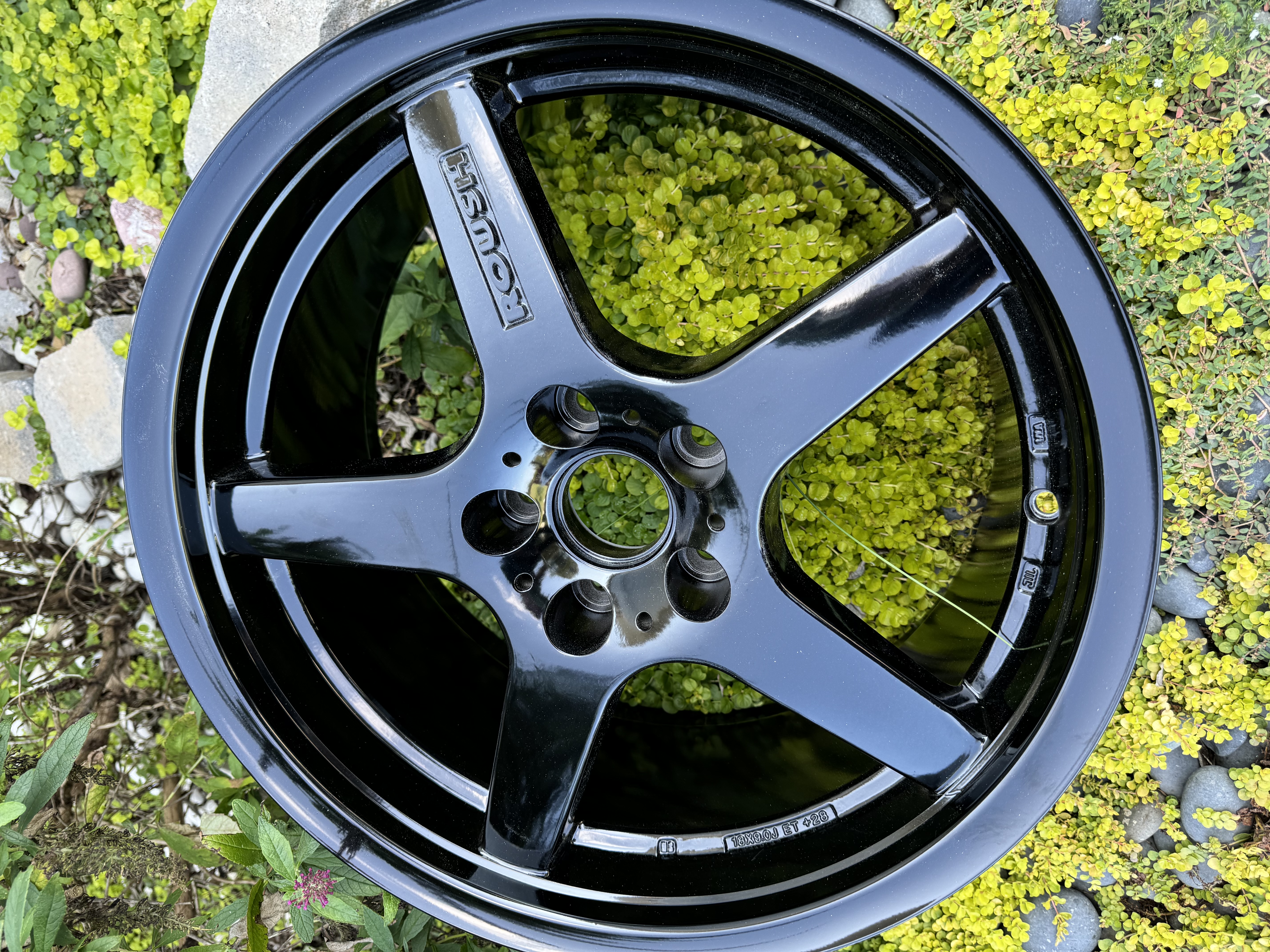 Roush Rims ROUSH Mustang Wheels featuring Uss-2603 | Prismatic Powders