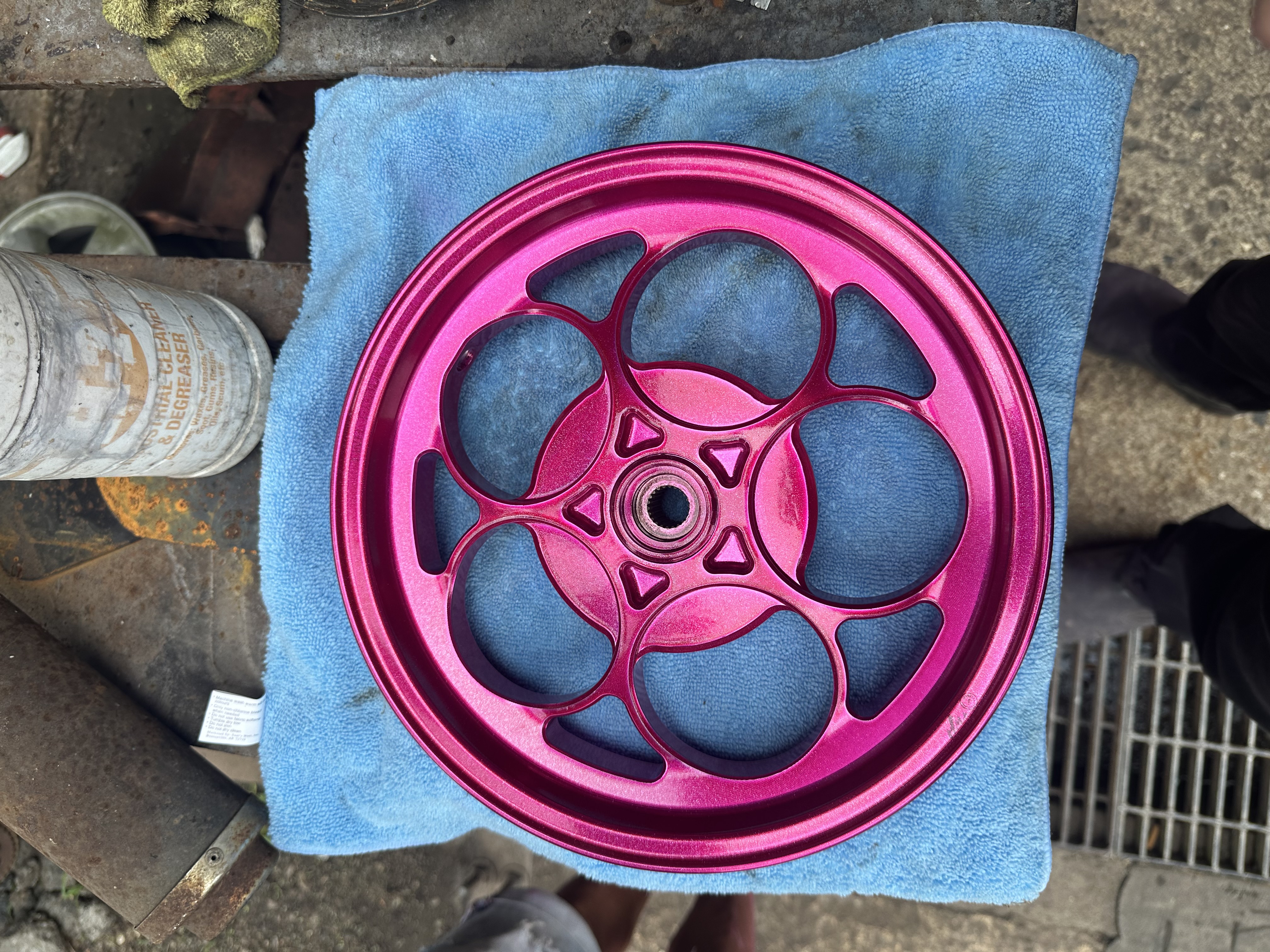 Powder Coat Wheels | Prismatic Powders