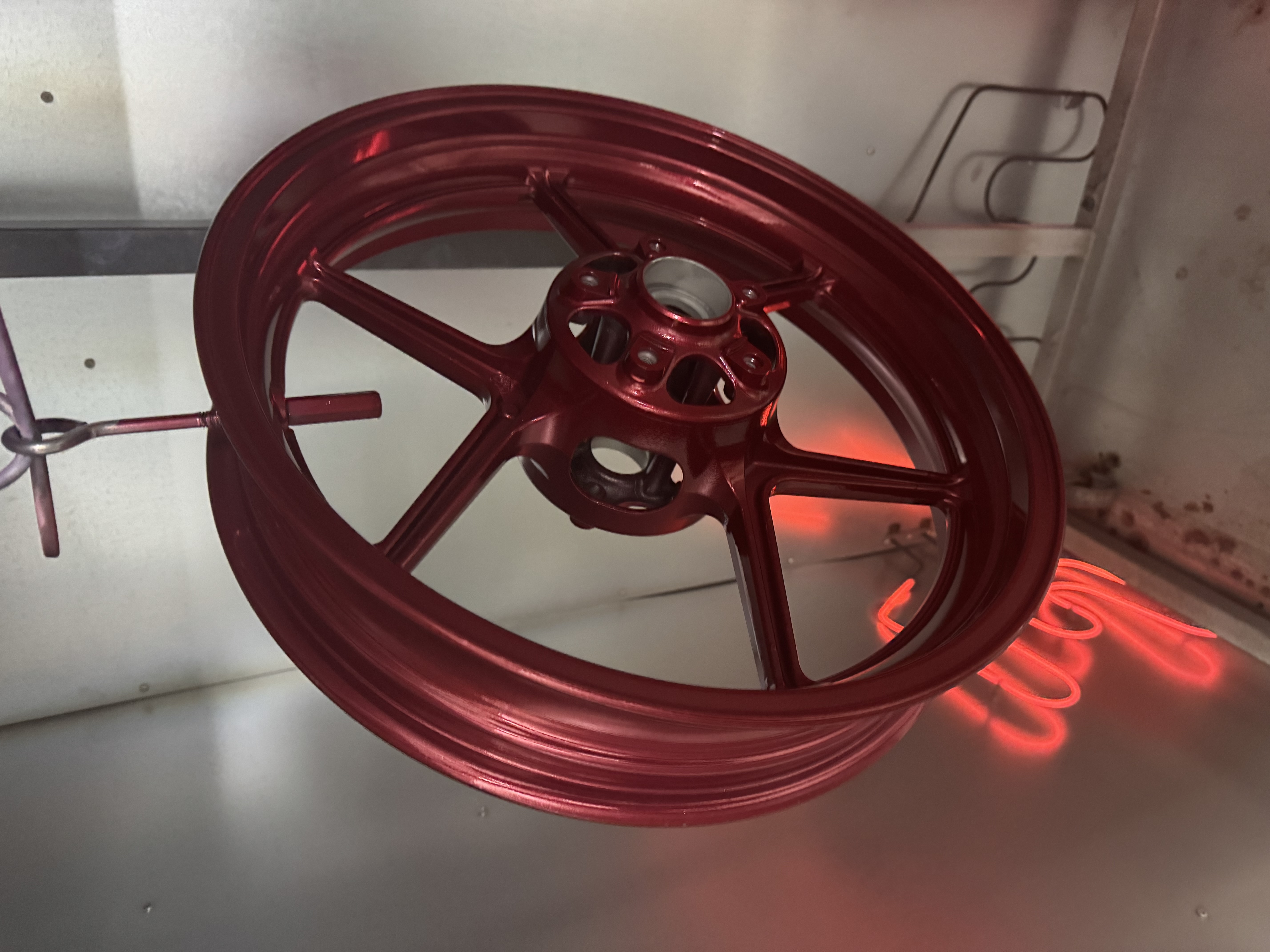 Motorcycle Wheels finished with Racing Red | Prismatic Powders