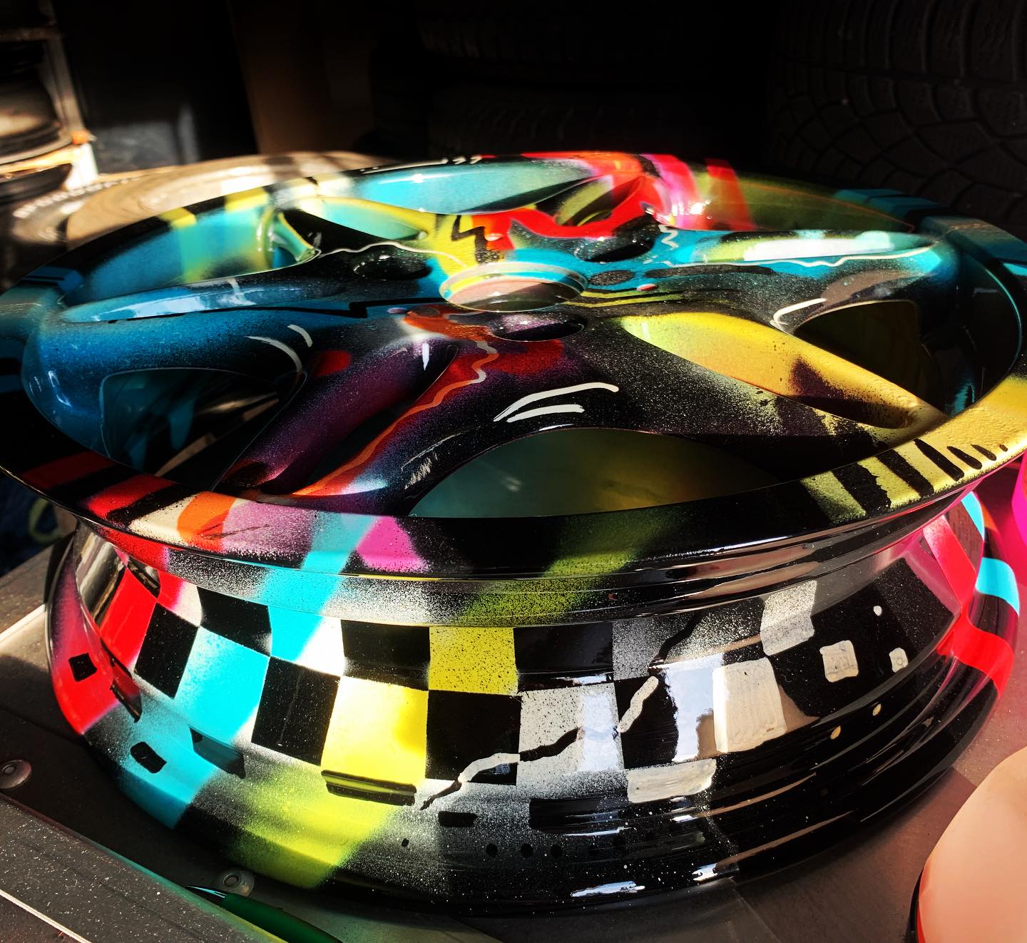 Graffiti wheel | Prismatic Powders