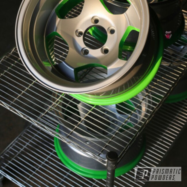 Sweet Pea Green And Polished Aluminum Two Tone Set