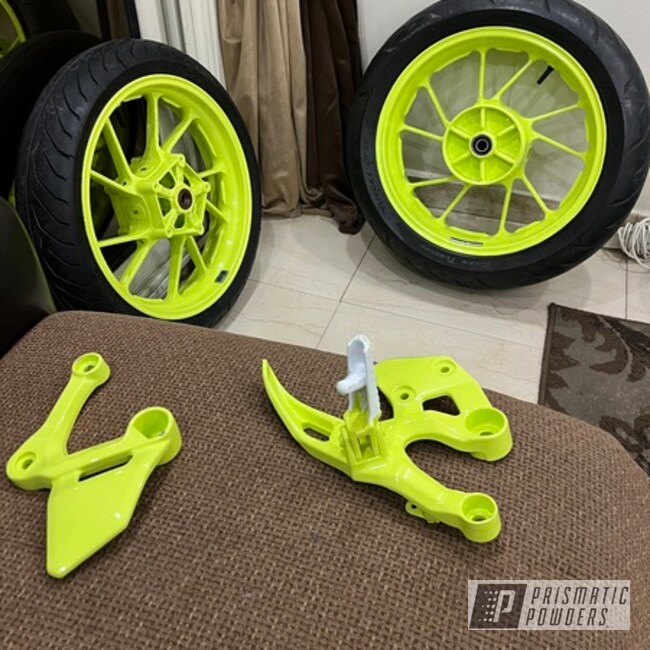 Yamaha Mt-09 Wheels And Footrests