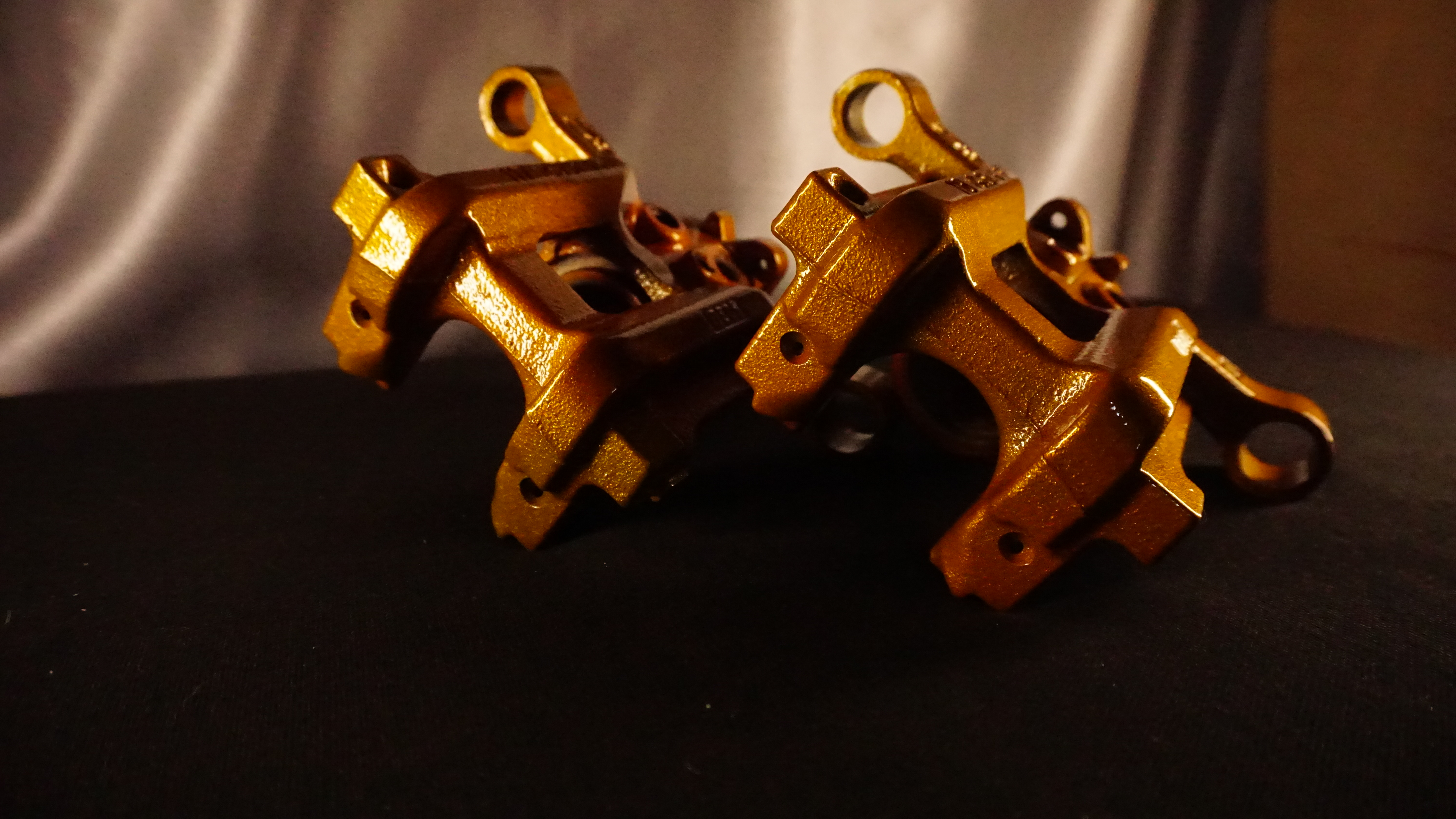 Civic type r rear calipers in illusion Spanish fly | Prismatic Powders