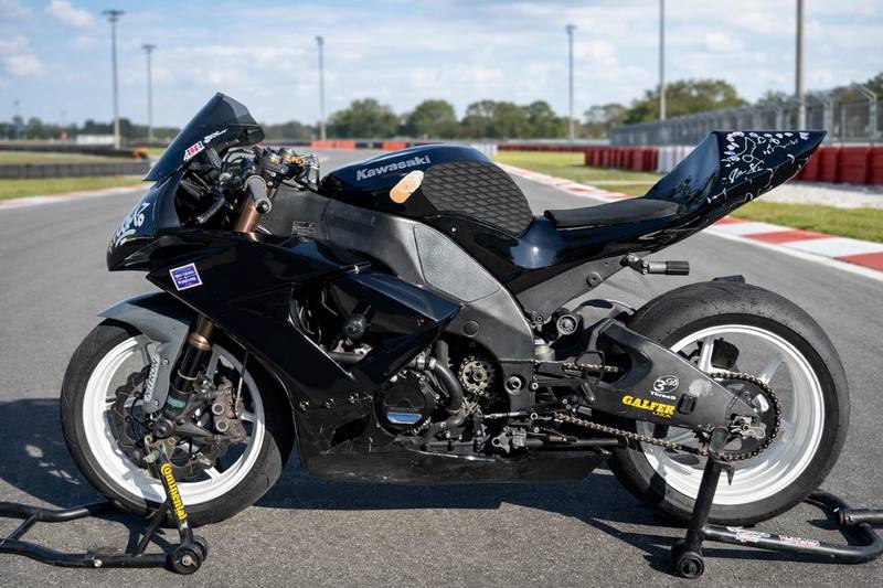 Polar White Motorcycle Rims | Prismatic Powders