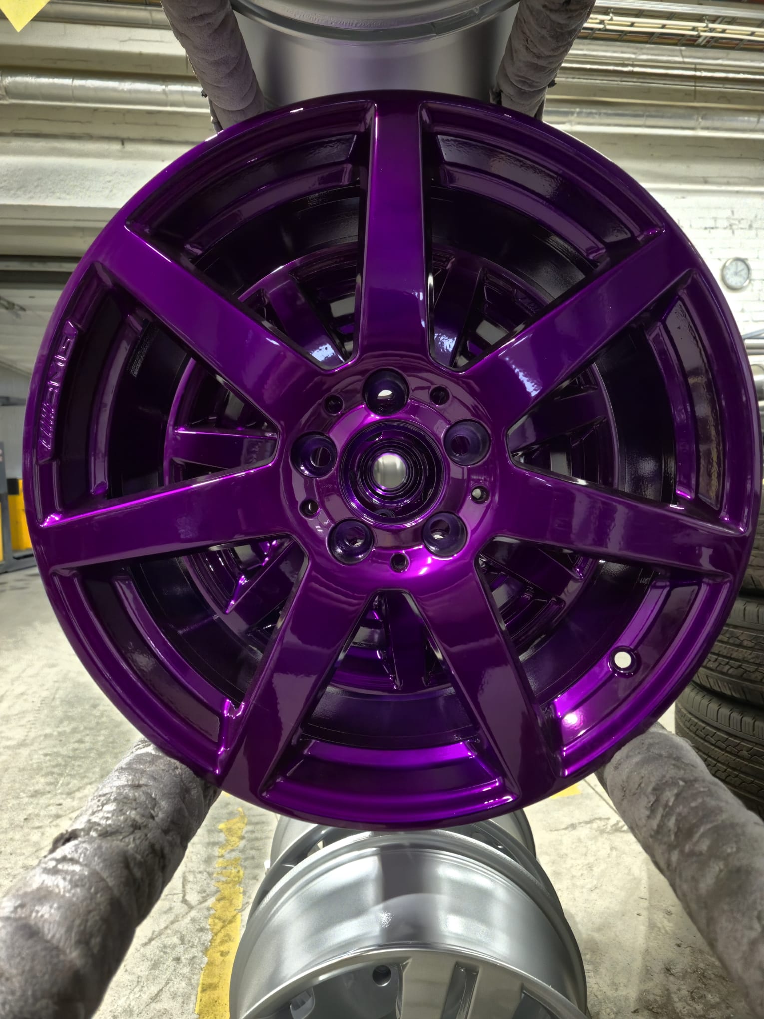 Wheels featuring Illusion Violet | Prismatic Powders