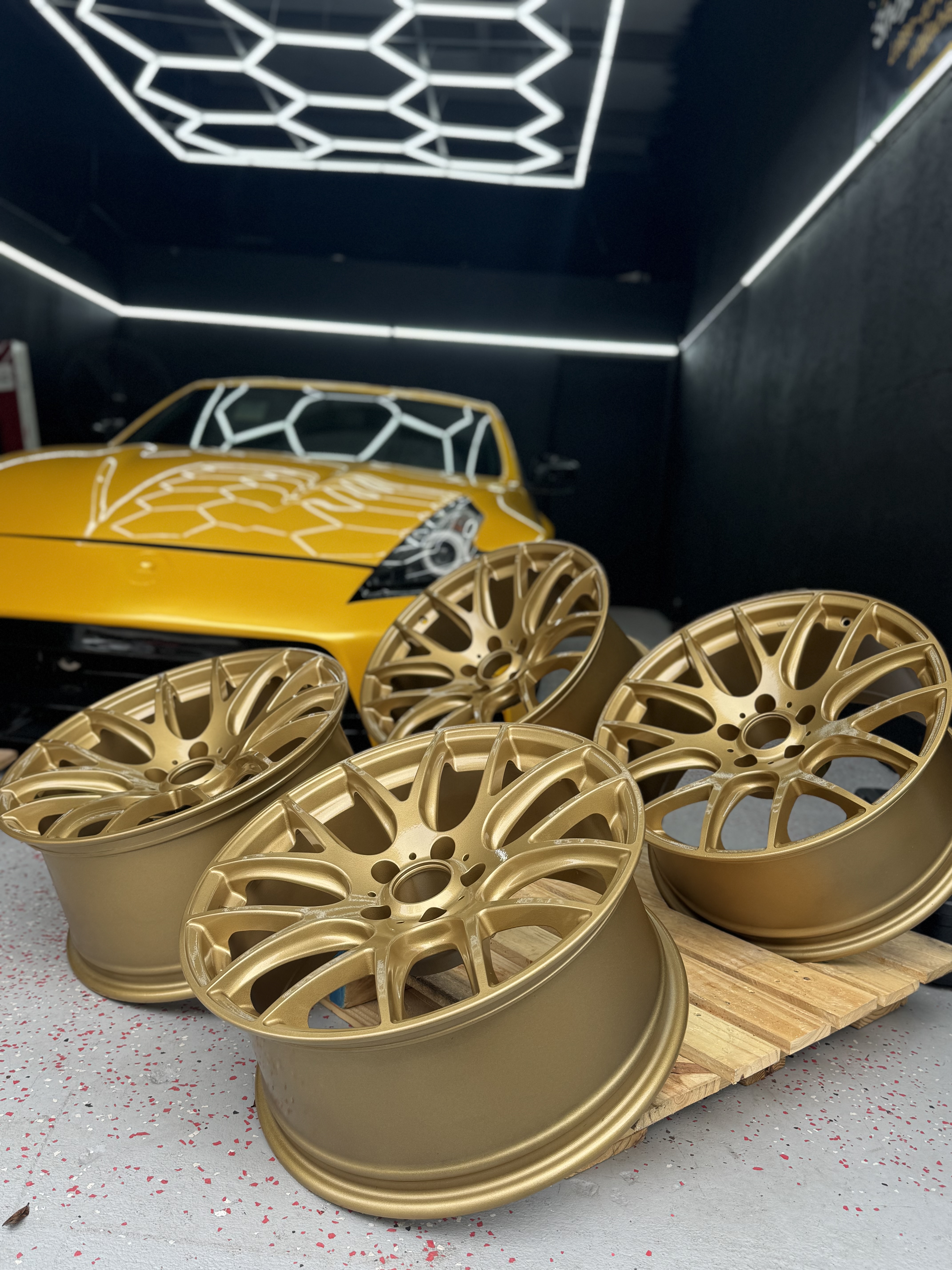 Wheels coated with Spanish Gold | Prismatic Powders