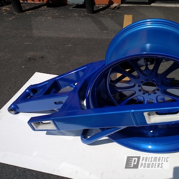 Powder Coated Blue Motorcycle Swing Arm And Rear Wheel
