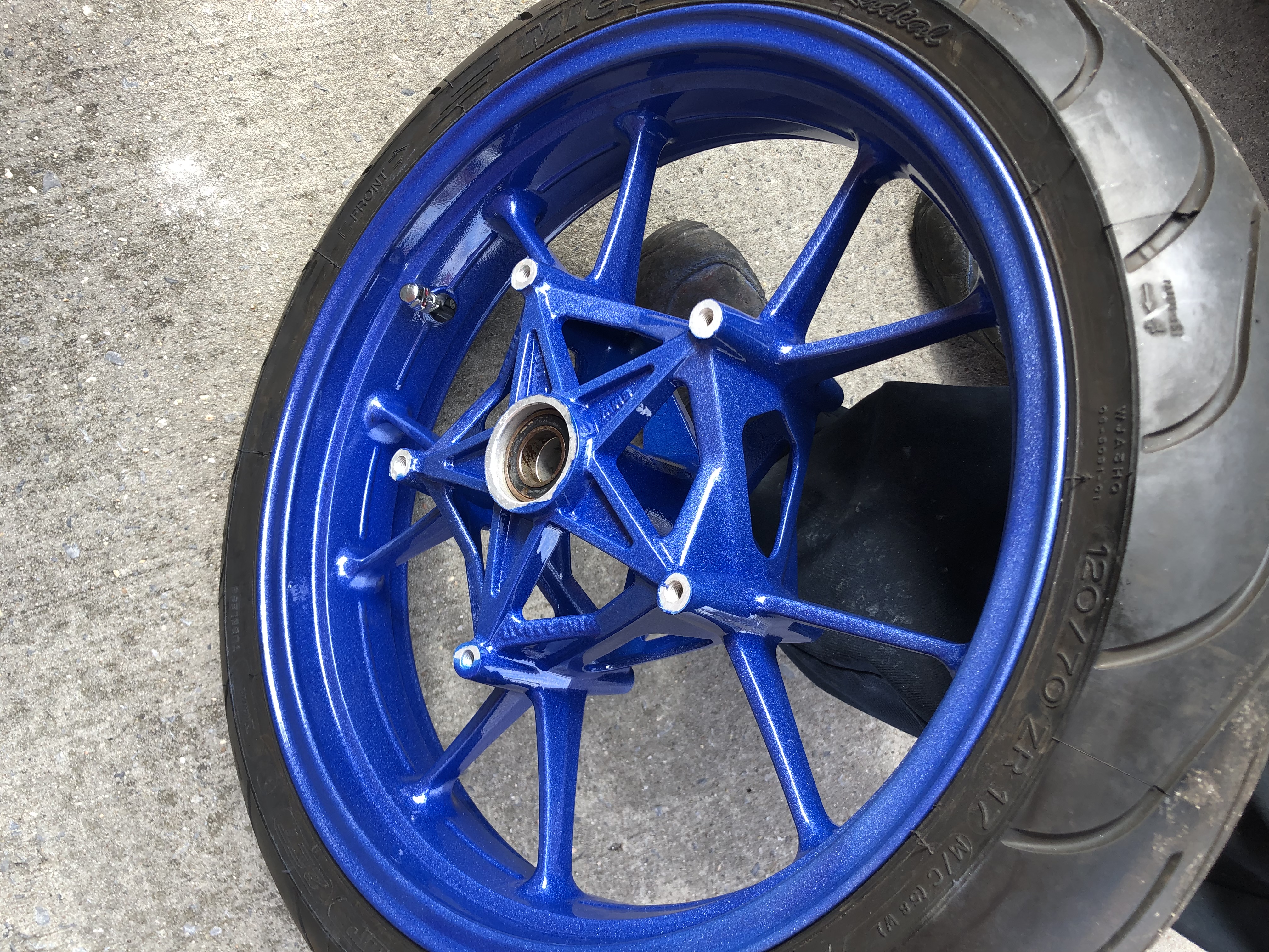 Custom Motorcycle Wheels finished with Illusion Blueberry and Clear ...