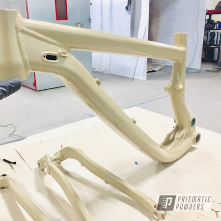 Powder Coating: Bicycles,Thatch Brown PSB-8088,Bicycle Frame