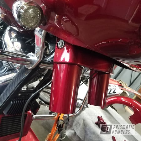 Powder Coating: Motorcycles,Illusion Cherry PMB-6905,Clear Vision PPS-2974,Harley Davidson,Color Match,Road glide
