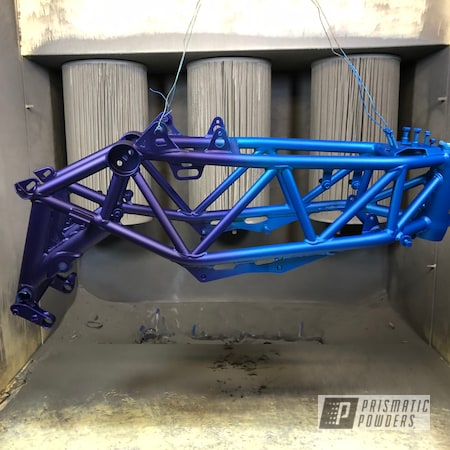 Powder Coating: Matte Finish,Motorcycles,KTM,Illusion Royal PMS-6925,Motorcycle Frame,Casper Clear PPS-4005,Illusion Lite Blue PMS-4621