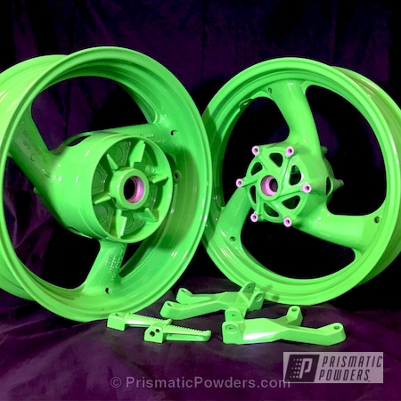Powder Coating: Motorcycles,Kawasaki Ninja Wheels and Parts,Clear Vision PPS-2974,Energy Green PSB-6669