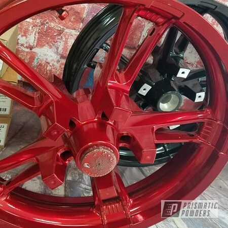 Powder Coating: Motorcycles,Motorcycle Rims,Transparent Powder Coating,Two Stage Application,SUPER CHROME USS-4482,Harley Davidson,LOLLYPOP RED UPS-1506,Automotive,Wheels